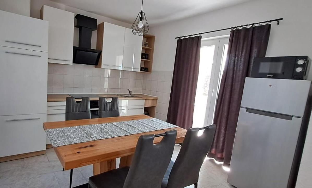 Apartment Anchor Celina Luaran gambar