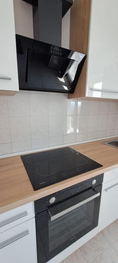 Apartment Anchor Celina Luaran gambar