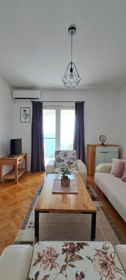 Apartment Anchor Celina Luaran gambar